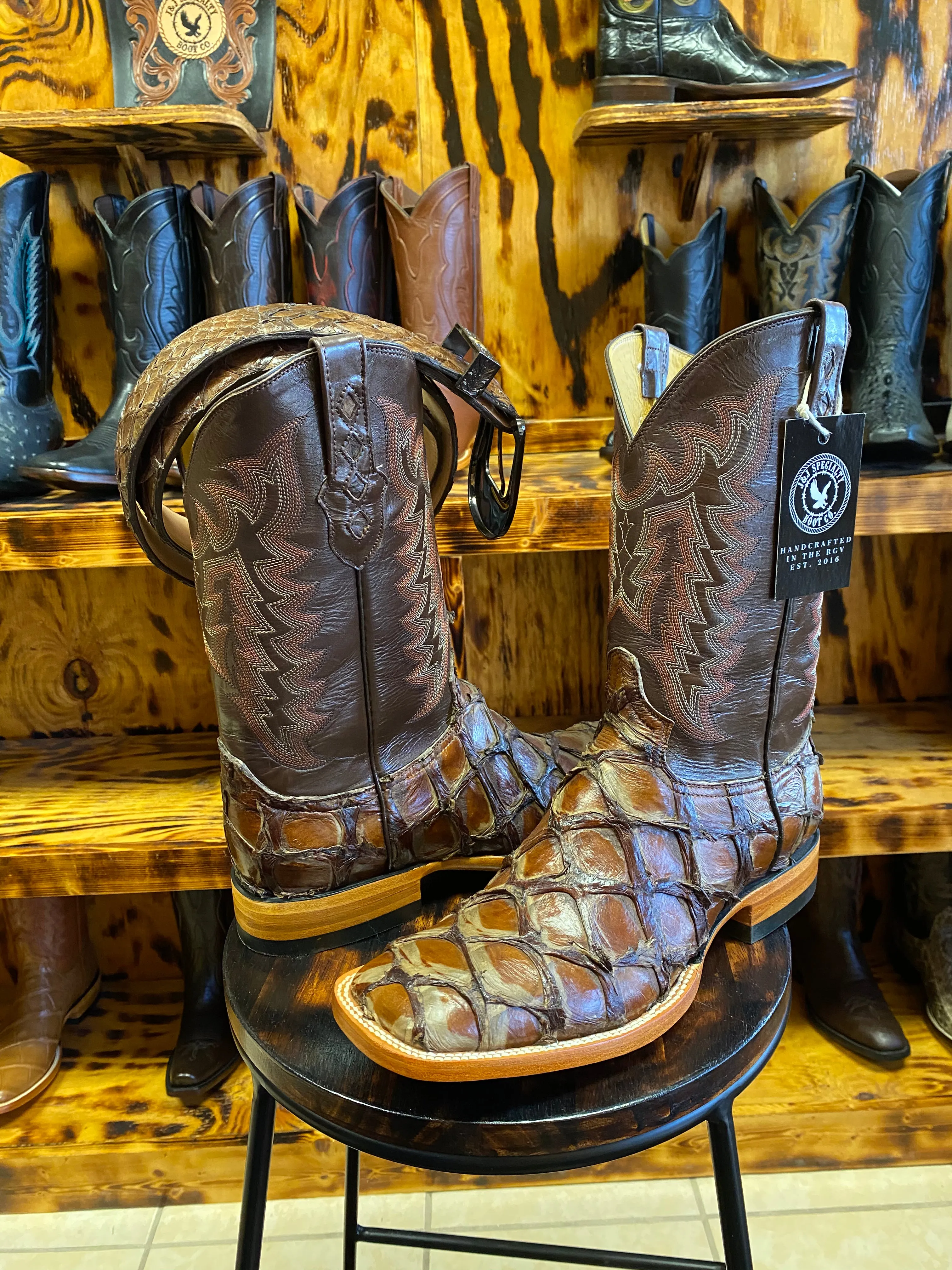 Antique Brown Pirarucu 11D